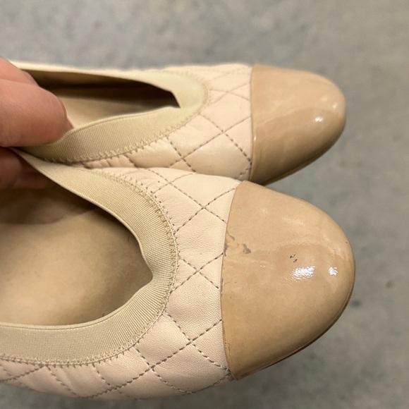 Stuart Weitzman Tan Quilted Flats - Picture 5 of 6